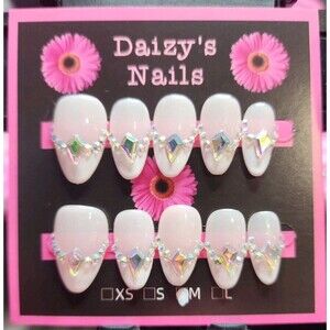 Medium Size Press-on Nail 10Pc Set Handmade Almond Diamond French 2.0 Cm Length